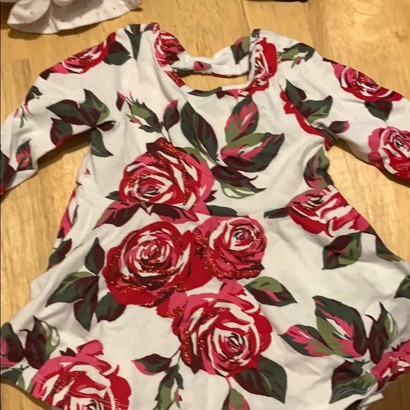 Girls dress - Picture 1 of 3